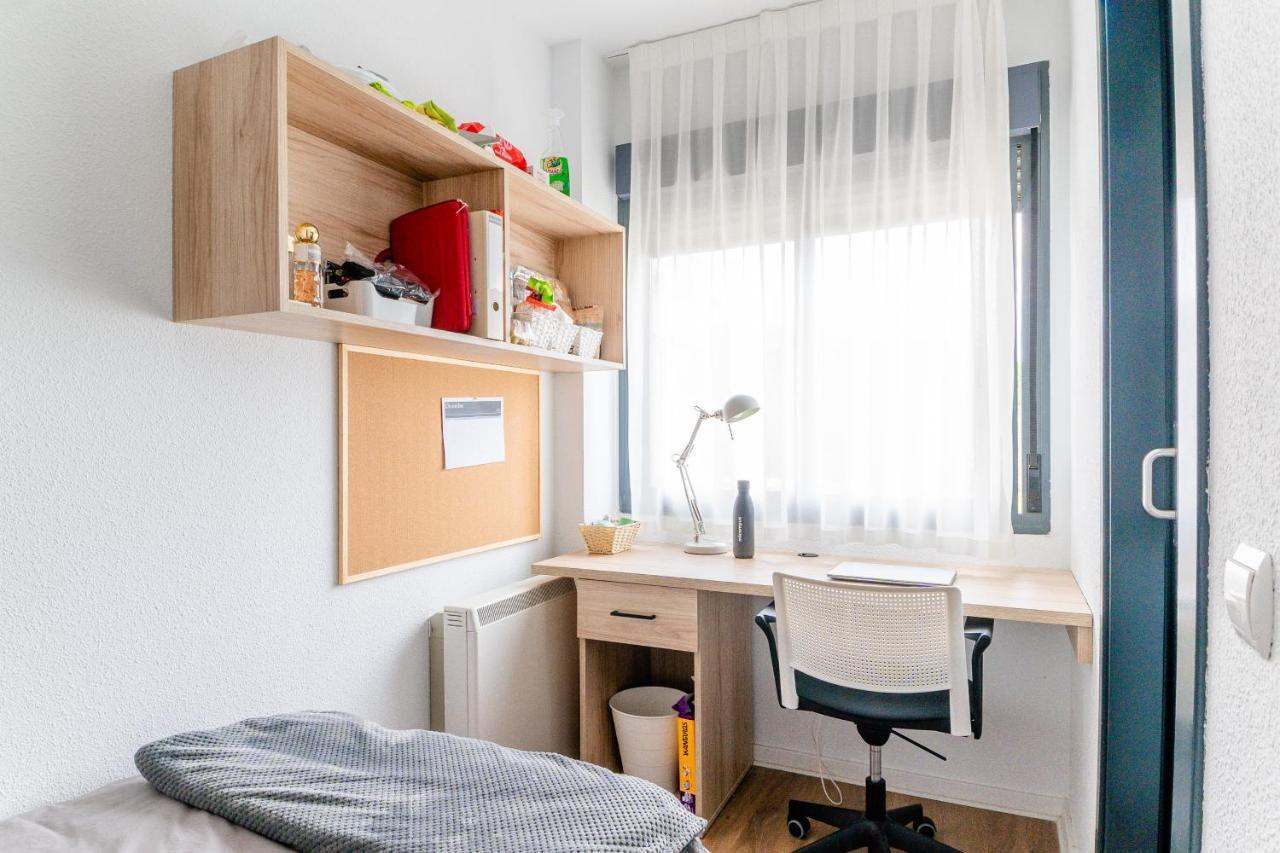 Micampus Logrono Student Residence Exteriér fotografie